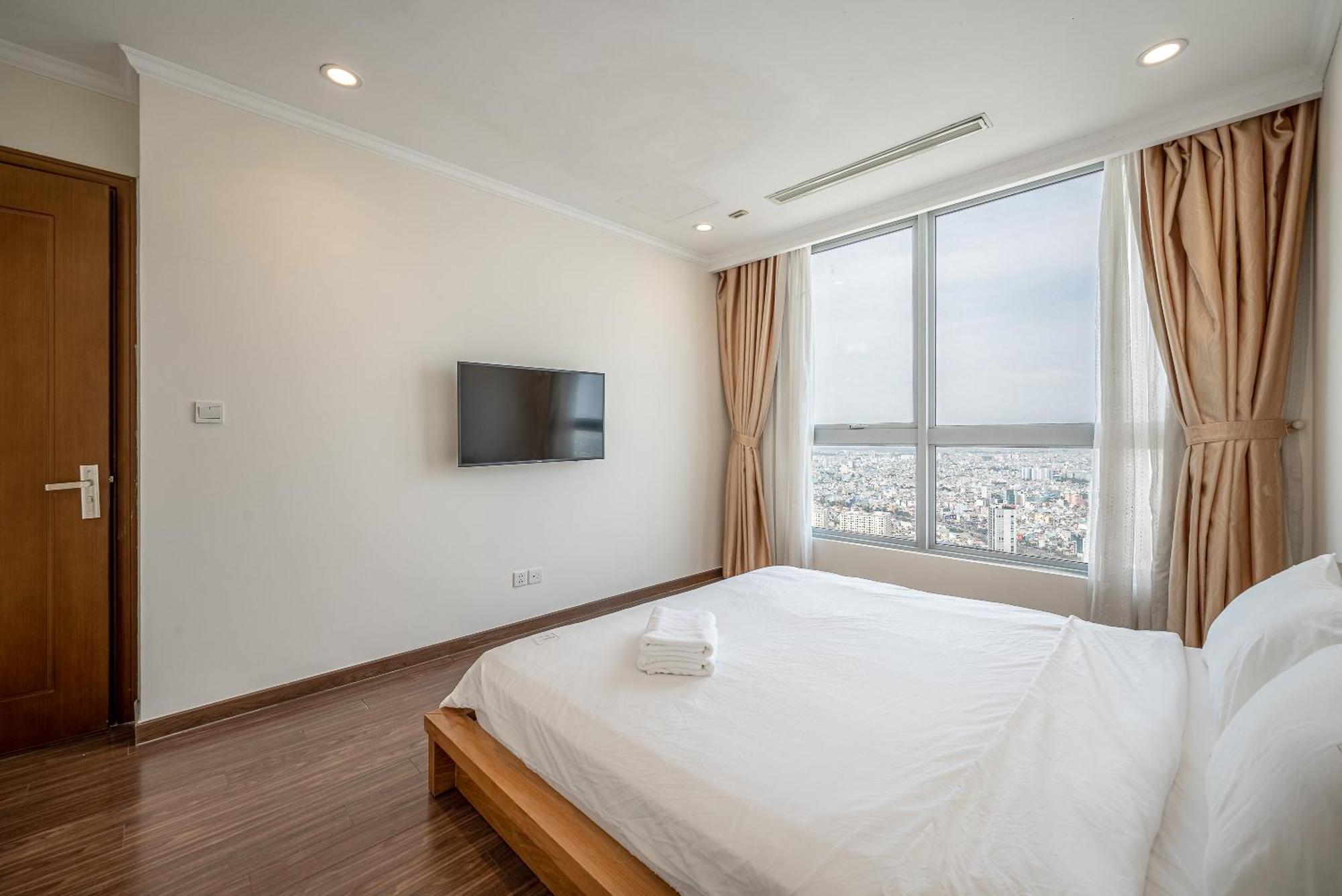Vinhomes Park Apartment- Landmark Luxury * TP. Hồ Chí Minh
